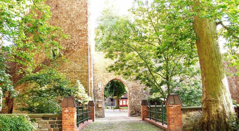 Wasserburg Zu Gommern Exteriér fotografie